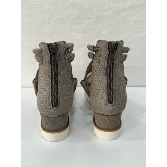 Diba True Green Clover Snakeskin Print Platform Wedge Suede Size 6 Taupe NIB‎ - Picture 5 of 9